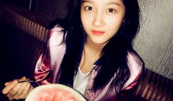 傻大姐吃瓜爆料图片搞笑,搞笑瞬间引网友爆笑连连