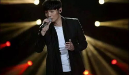 李荣浩吃瓜爆料图片,娱乐圈爆料瞬间引发热议